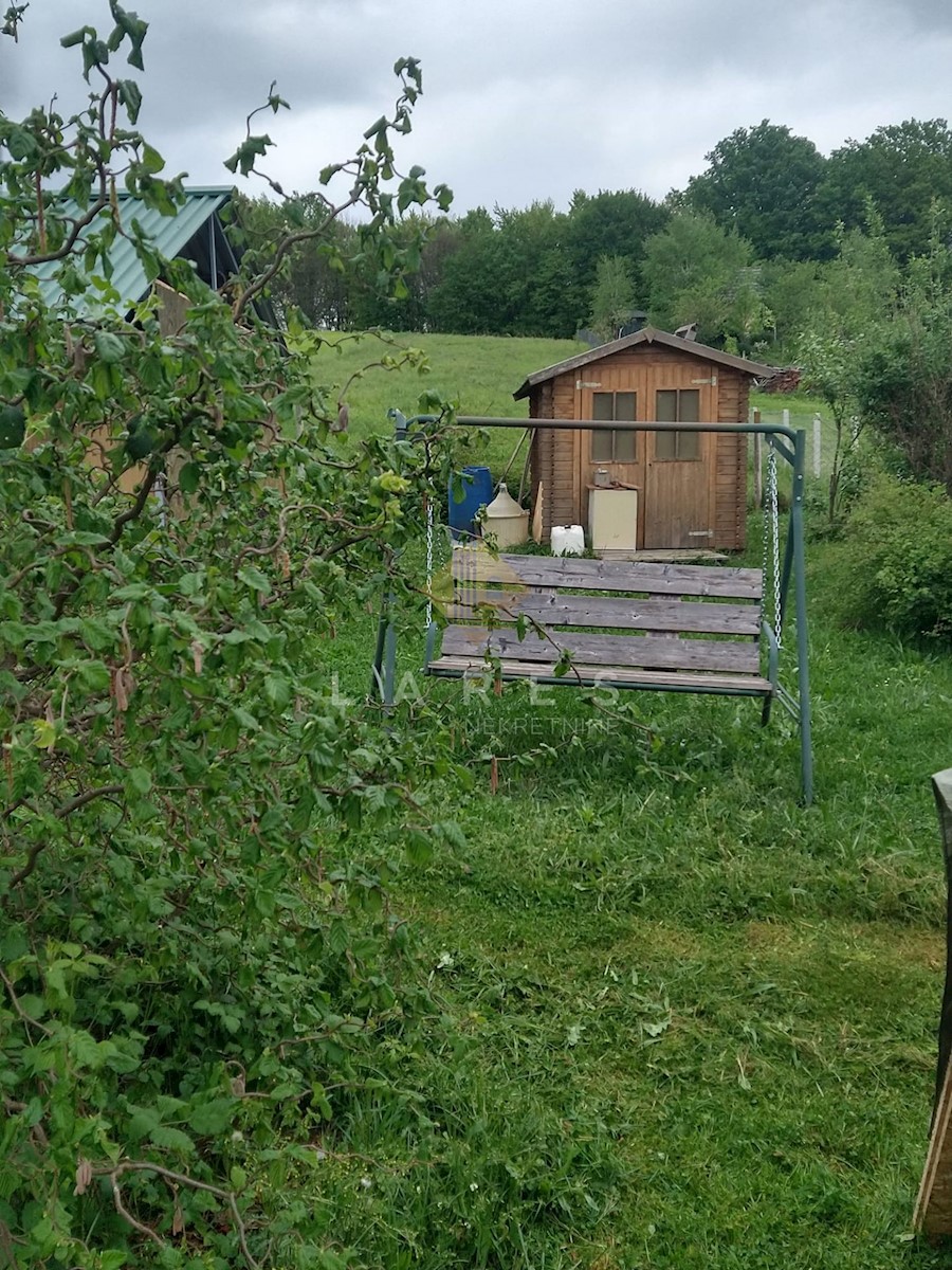 Terreno In vendita - KARLOVAČKA DUGA RESA