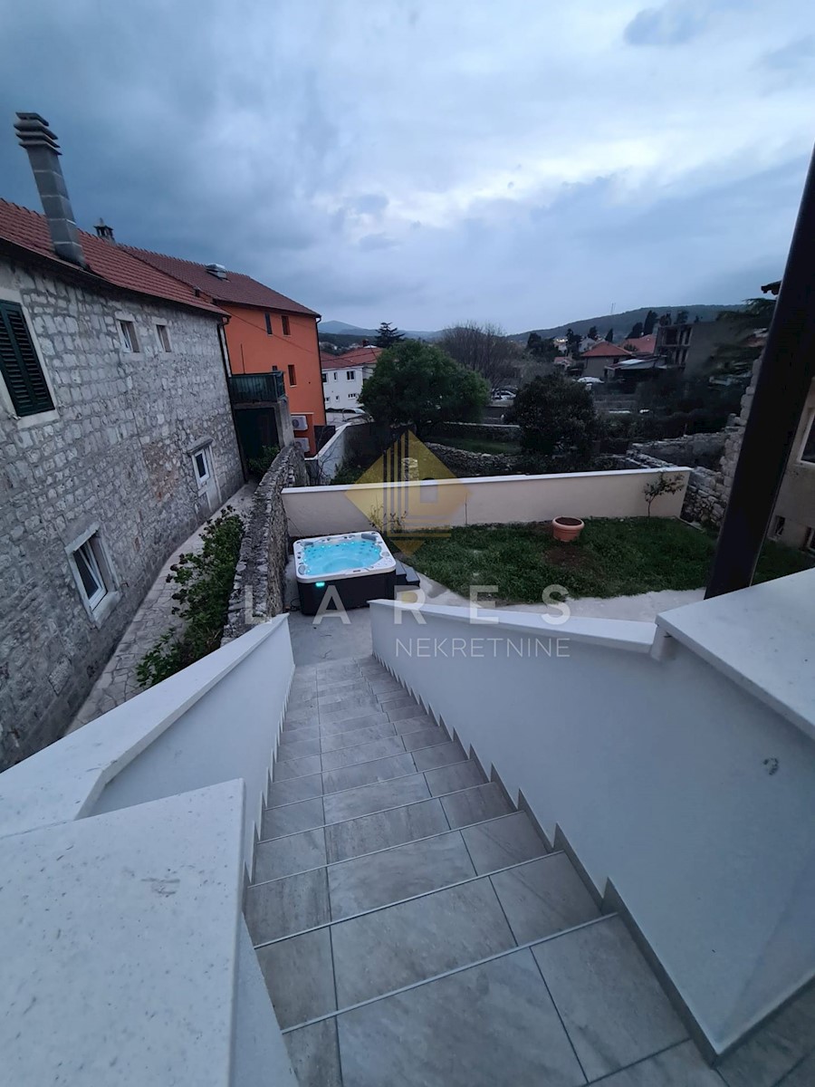 House For sale - SPLITSKO-DALMATINSKA HVAR