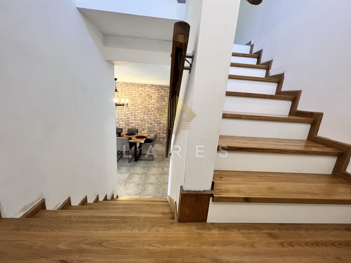 Casa In vendita - SISAČKO-MOSLAVAČKA KUTINA