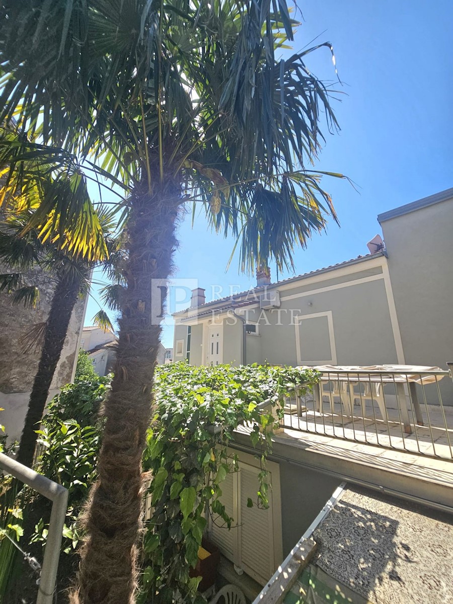 Dom Na predaj - PRIMORSKO-GORANSKA CRIKVENICA
