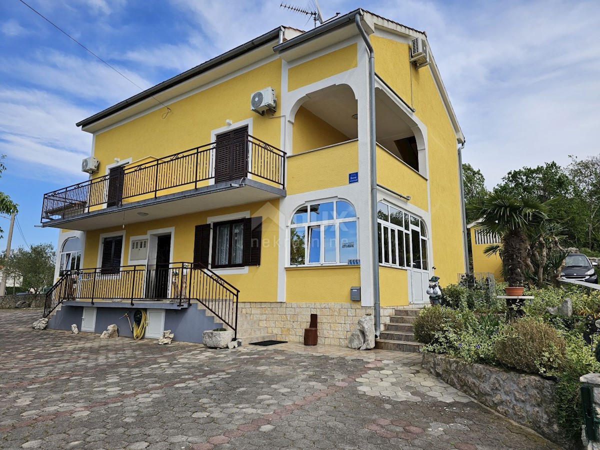 Hiša Na predaj - Primorsko-goranska Malinska-Dubašnica
