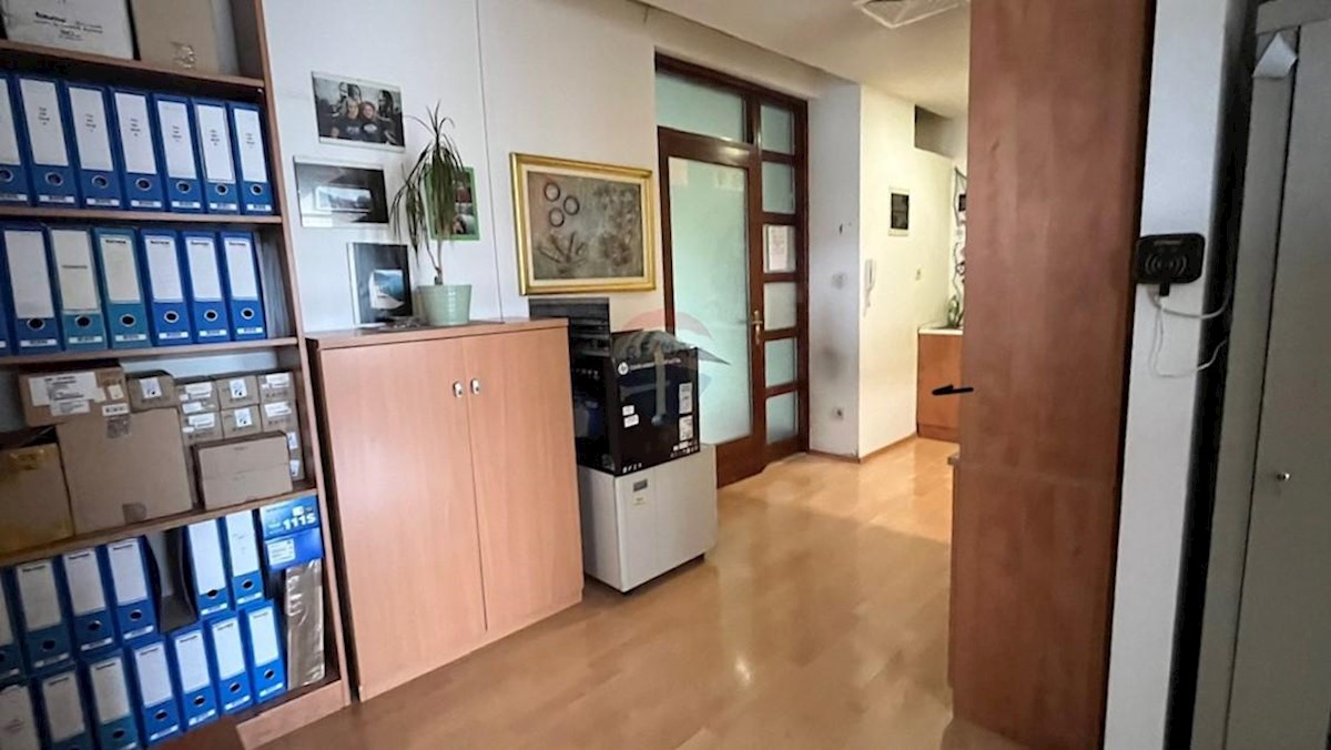 Komerčné Na predaj - ISTARSKA POREČ