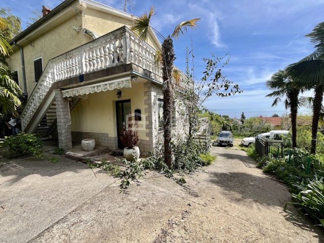 Kuća na prodaju 300 m² – Ika