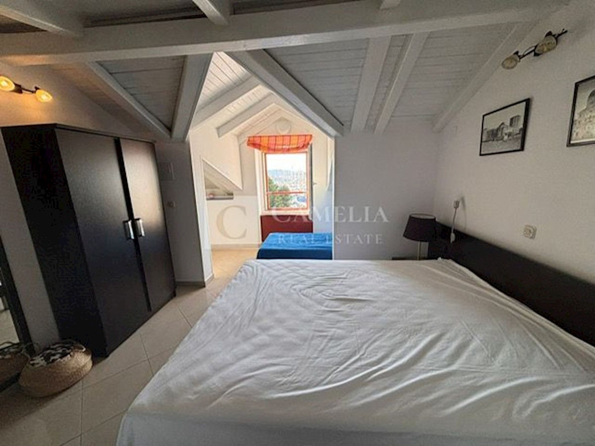 Casa In vendita - SPLITSKO-DALMATINSKA TROGIR