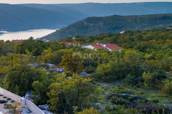 Pozemek na prodej 712 m² – Rabac