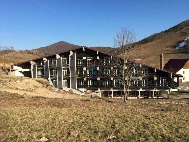 Business premises for sale 2218 m² – Begovo Razdolje