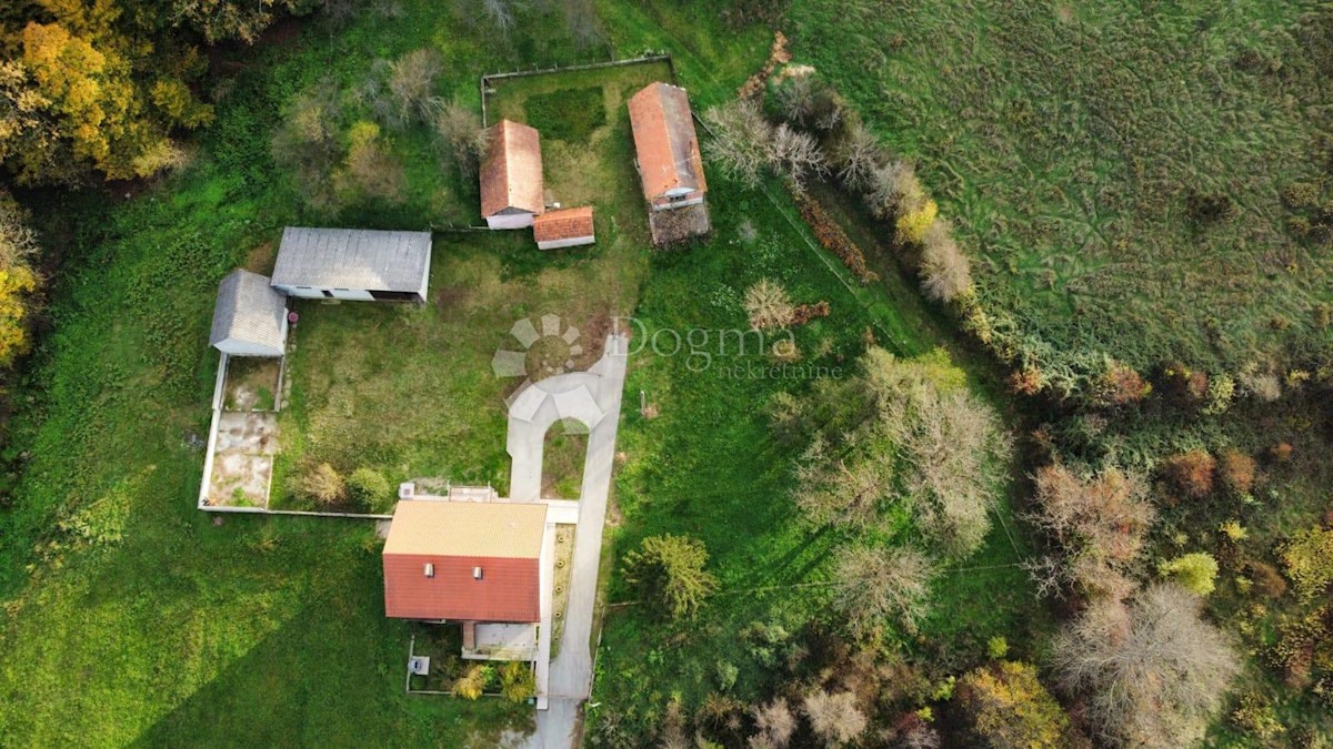 House For sale - KARLOVAČKA KARLOVAC