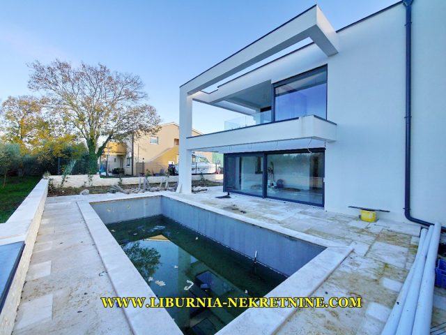 Kuća na prodaju 125 m² – Malinska