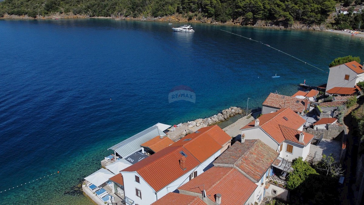 House For sale VALUN