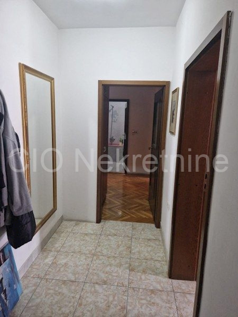 Apartmán Na predaj - SPLITSKO-DALMATINSKA SPLIT