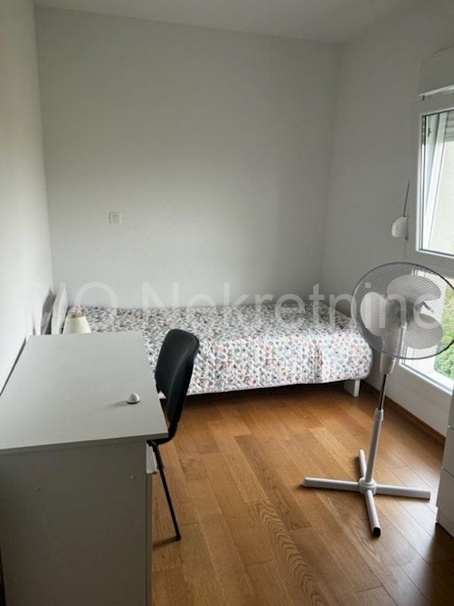 Appartement À louer - SPLITSKO-DALMATINSKA SPLIT