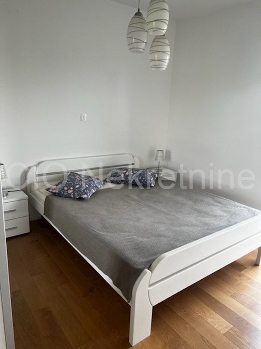 Appartement À louer - SPLITSKO-DALMATINSKA SPLIT