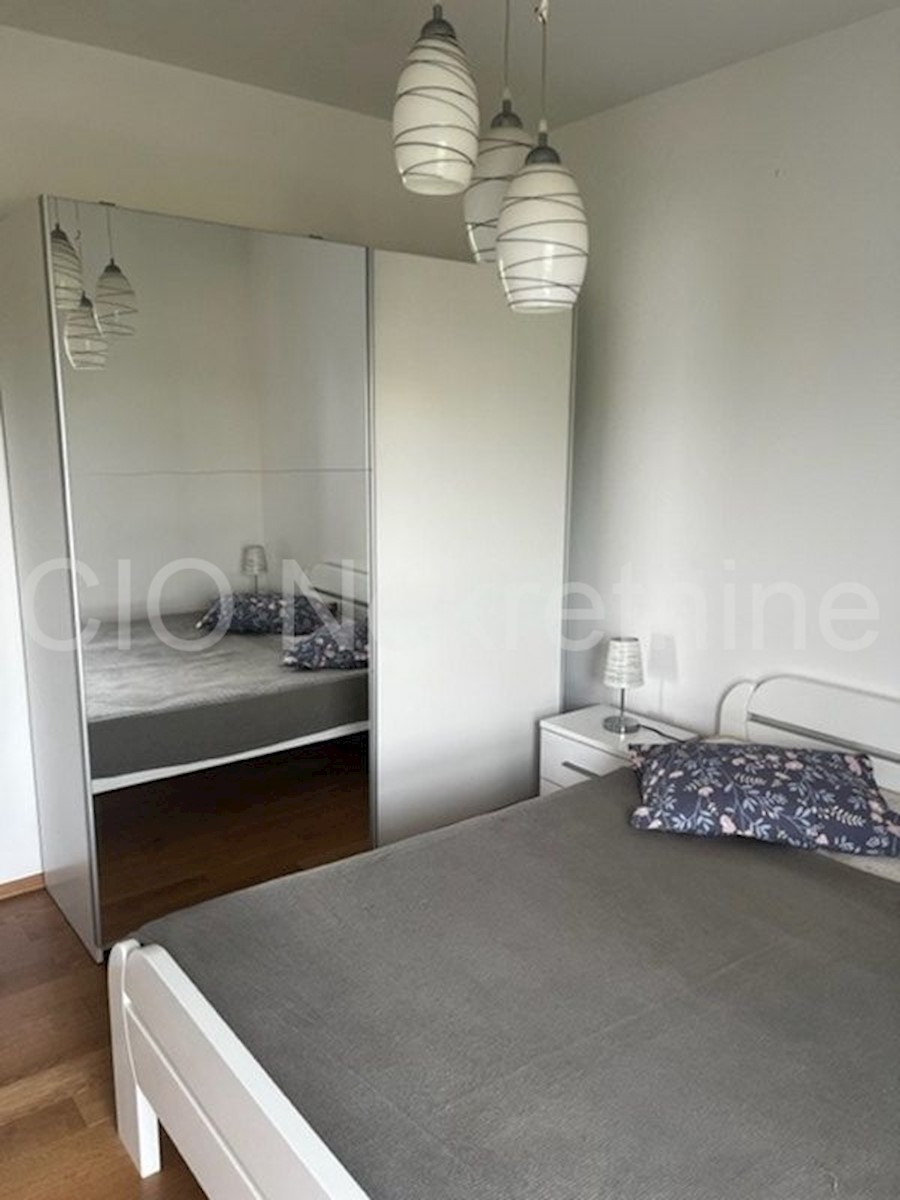 Appartement À louer - SPLITSKO-DALMATINSKA SPLIT