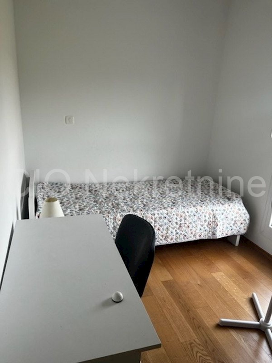 Flat For rent - SPLITSKO-DALMATINSKA SPLIT