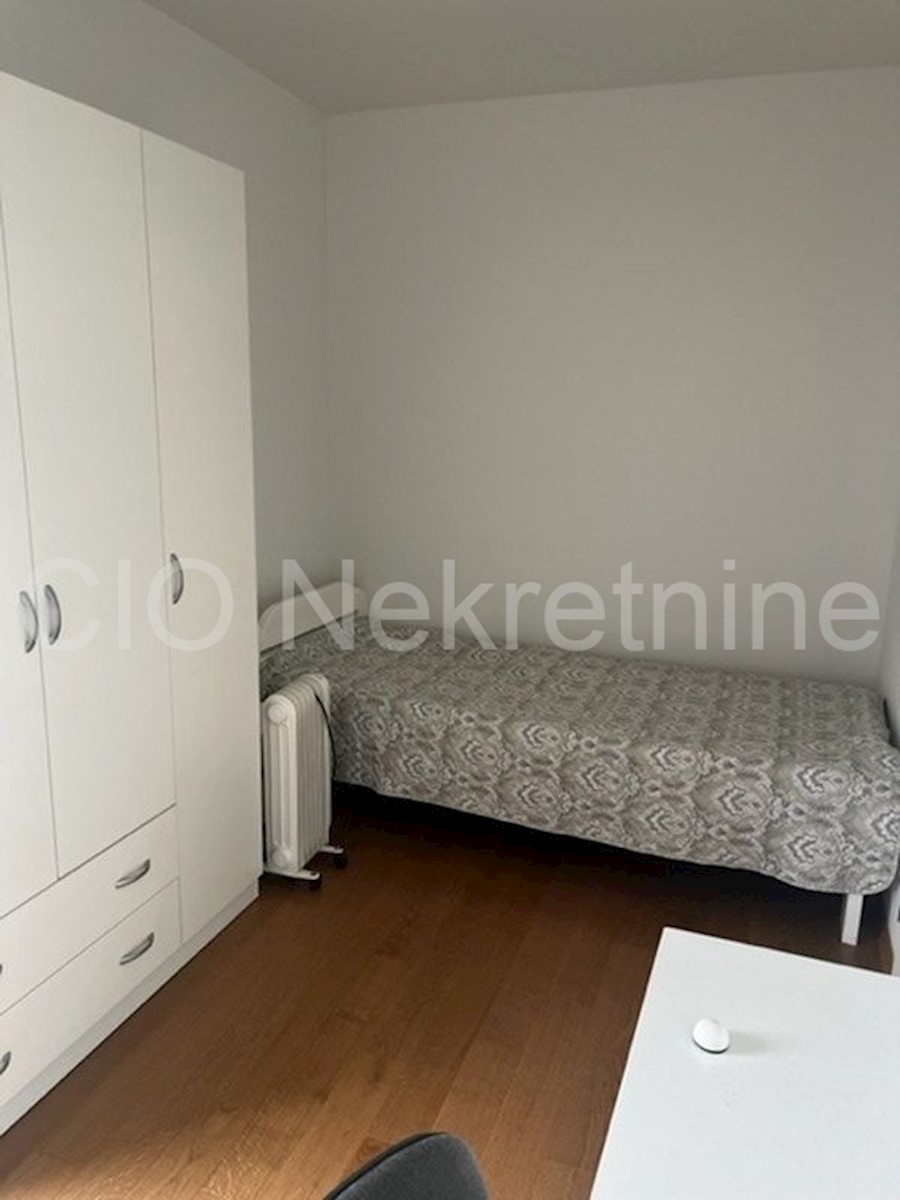 Appartement À louer - SPLITSKO-DALMATINSKA SPLIT