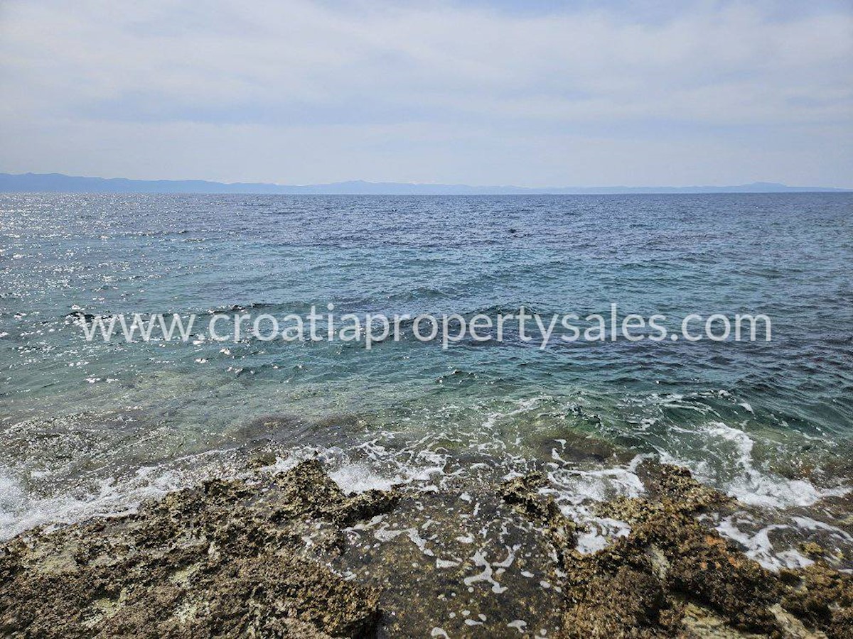 Land For sale - SPLITSKO-DALMATINSKA HVAR