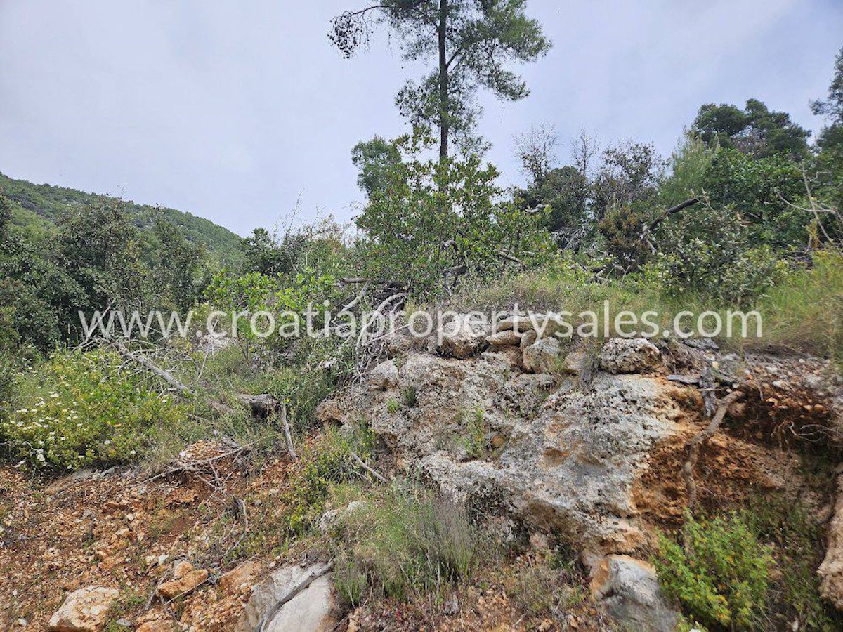 Land For sale - SPLITSKO-DALMATINSKA HVAR