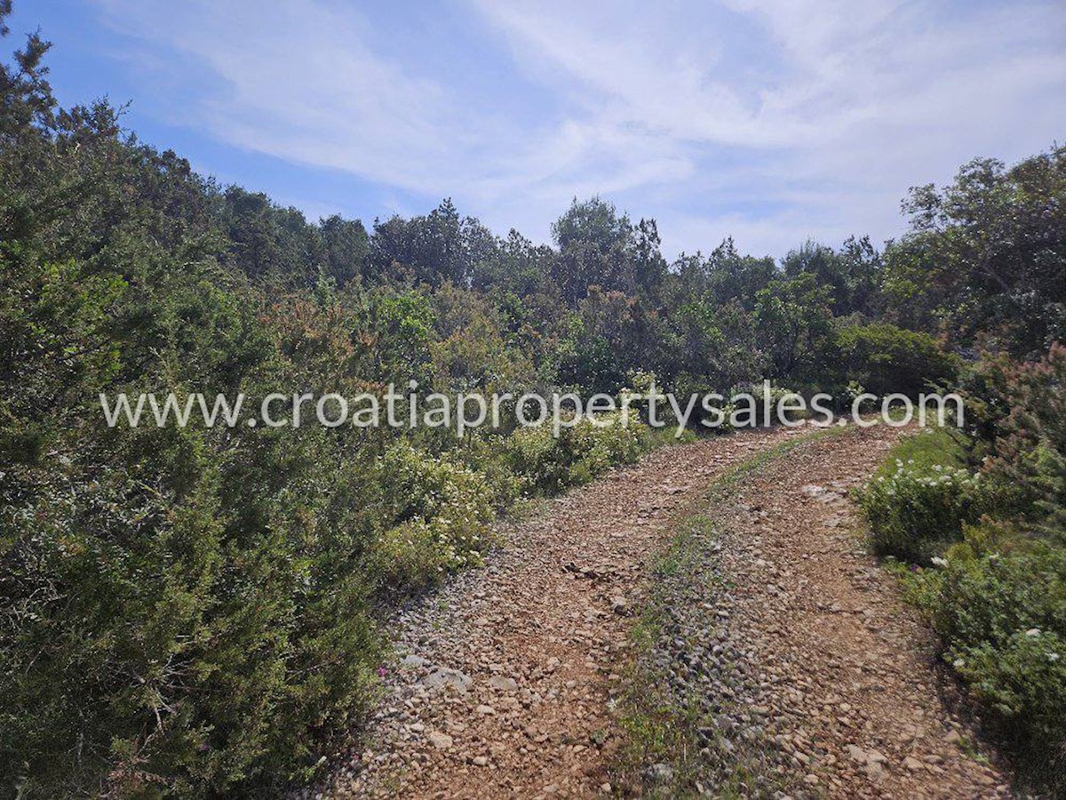 Land For sale - SPLITSKO-DALMATINSKA HVAR