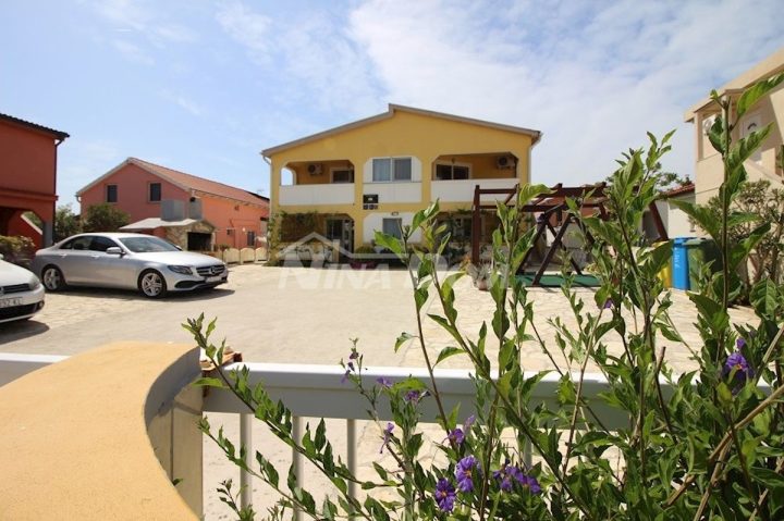 Dom na sprzedaż 274 m² – Vir
