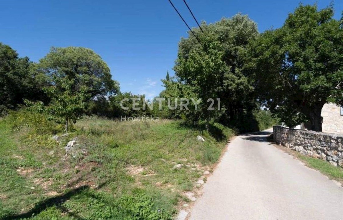 Land For sale BADERNA