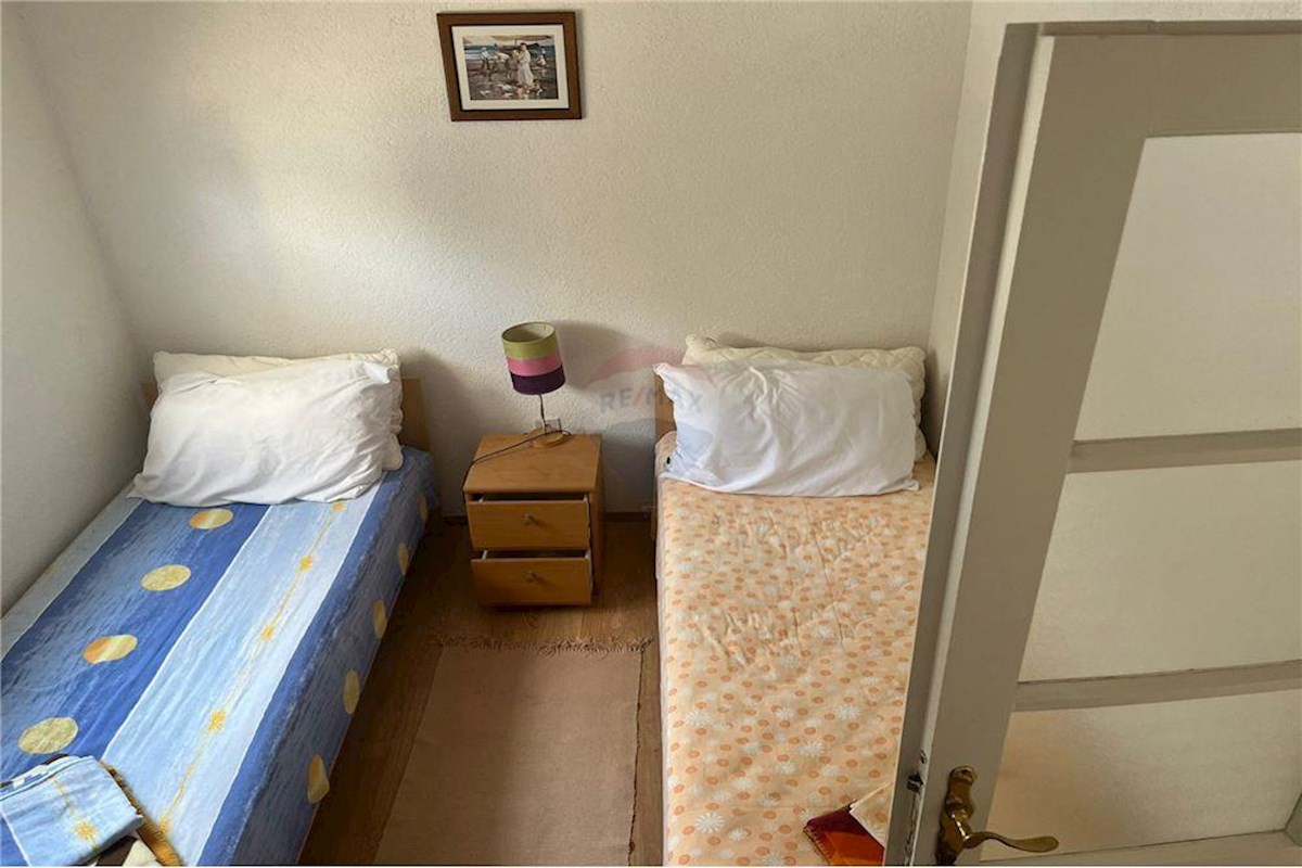 Apartment Zu verkaufen - ŠIBENSKO-KNINSKA ROGOZNICA