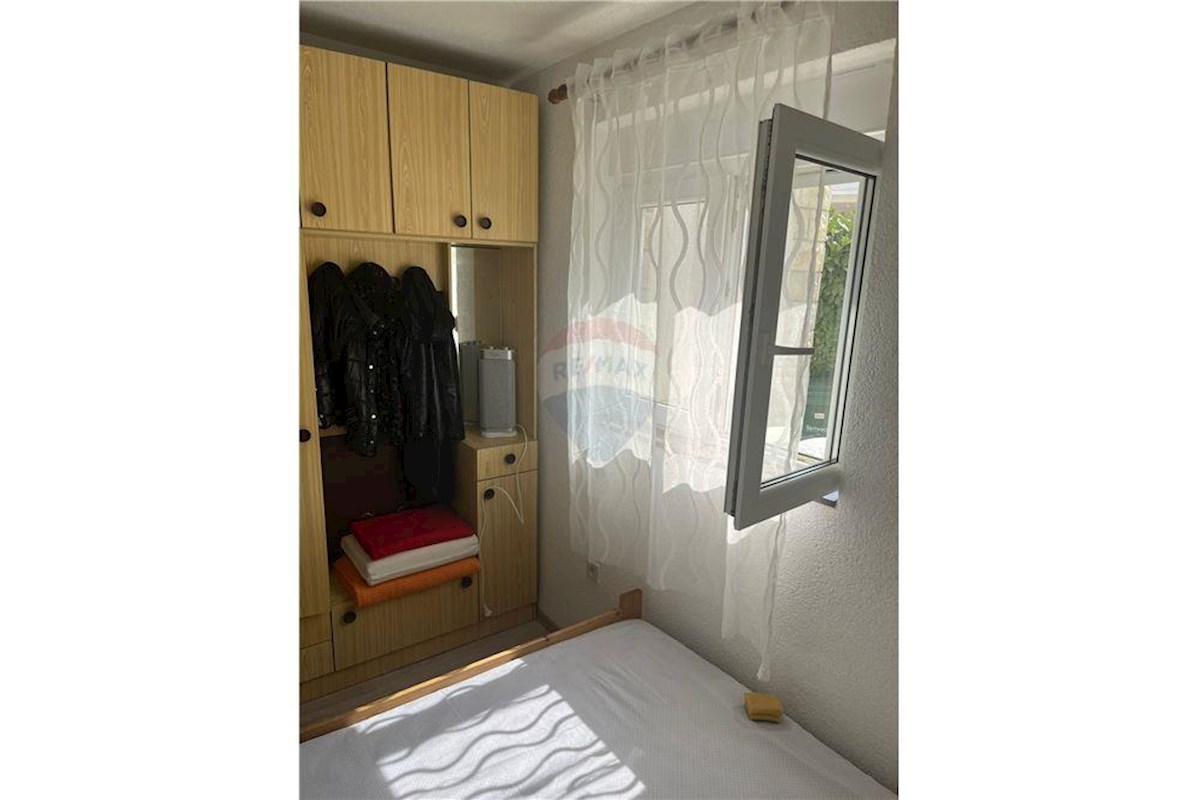 Apartment Zu verkaufen - ŠIBENSKO-KNINSKA ROGOZNICA