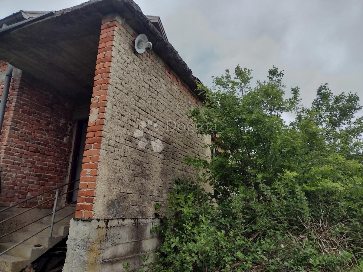 Dom Na predaj - SISAČKO-MOSLAVAČKA TOPUSKO