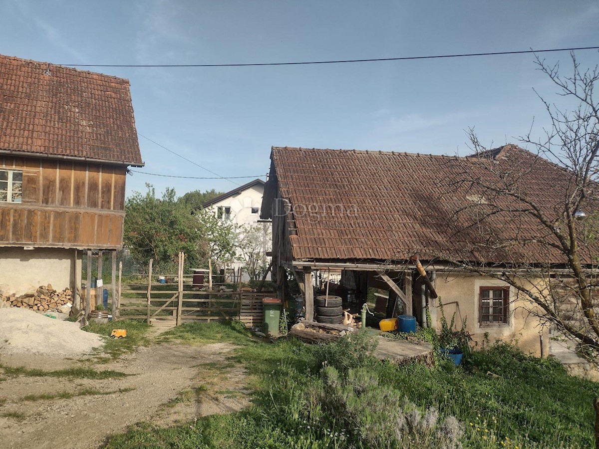 Maison À vendre - KARLOVAČKA OZALJ