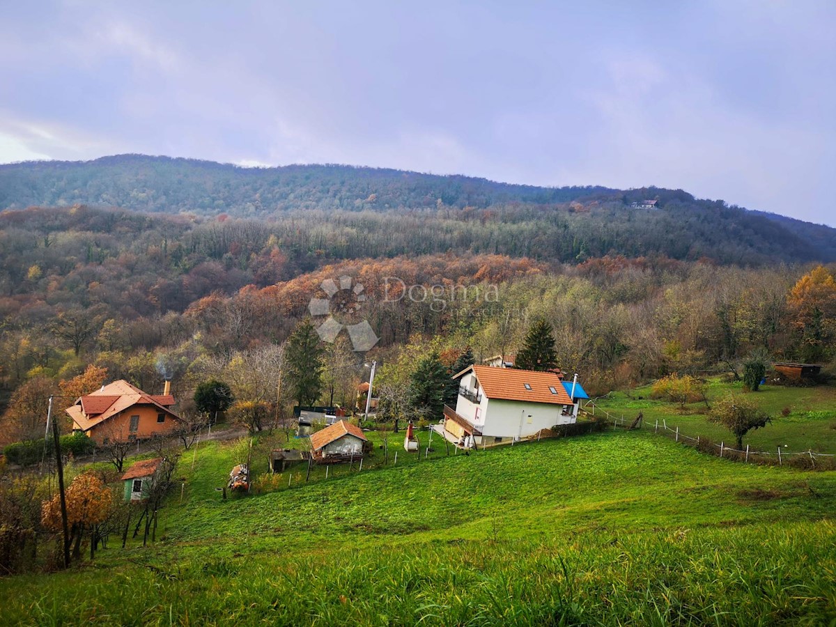 Land For sale - Grad Zagreb Zagreb - foto 2/2