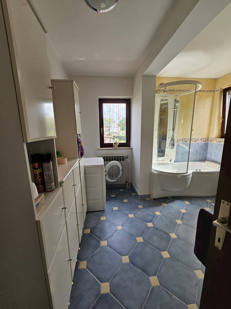 Haus Zu verkaufen - ISTARSKA POREČ