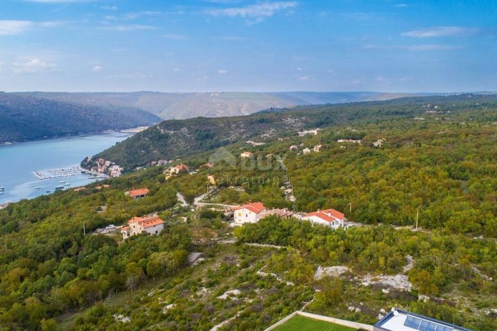 Pozemek na prodej 835 m² – Rabac