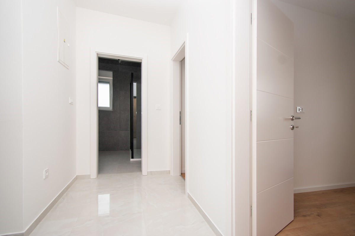 Apartma Na predaj - ŠIBENSKO-KNINSKA VODICE