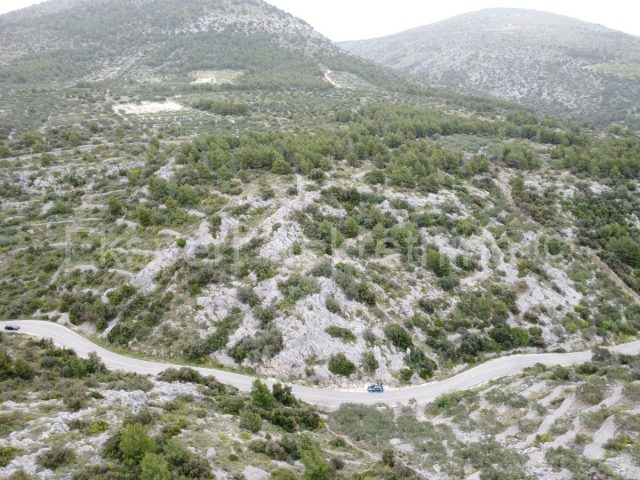 Pozemok na predaj 7679 m² – Vrsine