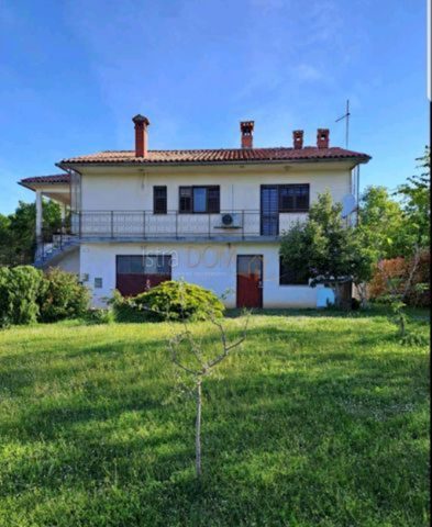 Maison à vendre 180 m² – Pićan