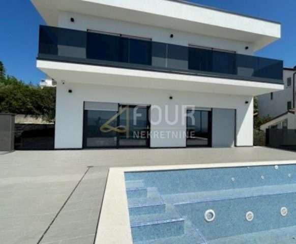 Kuća na prodaju 391 m² – Novi Vinodolski