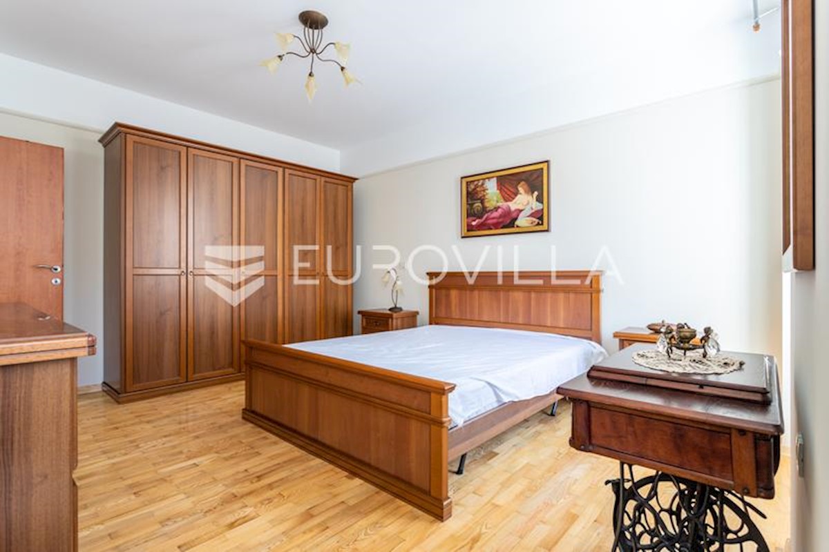 Flat For rent - SPLITSKO-DALMATINSKA SPLIT