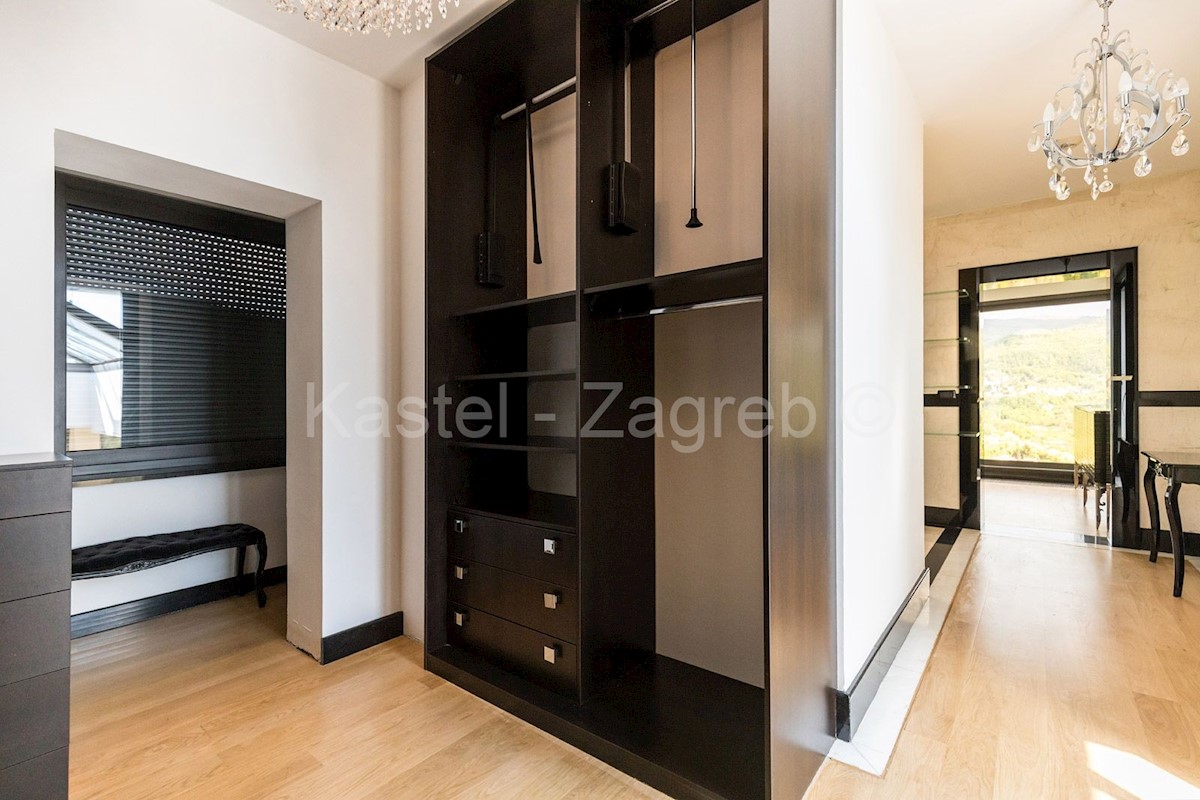 Casa In vendita - GRAD ZAGREB ZAGREB