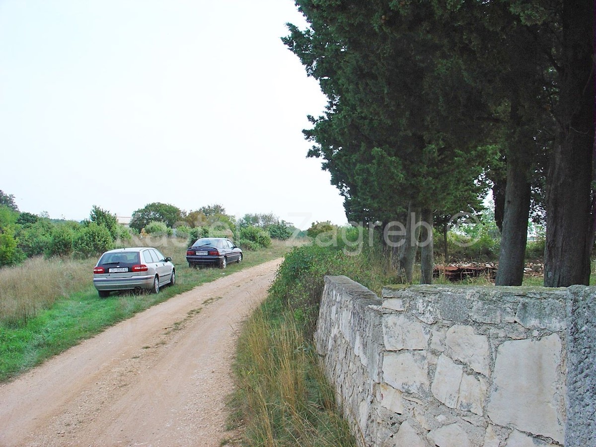 Parcela Na predaj - ISTARSKA BARBAN