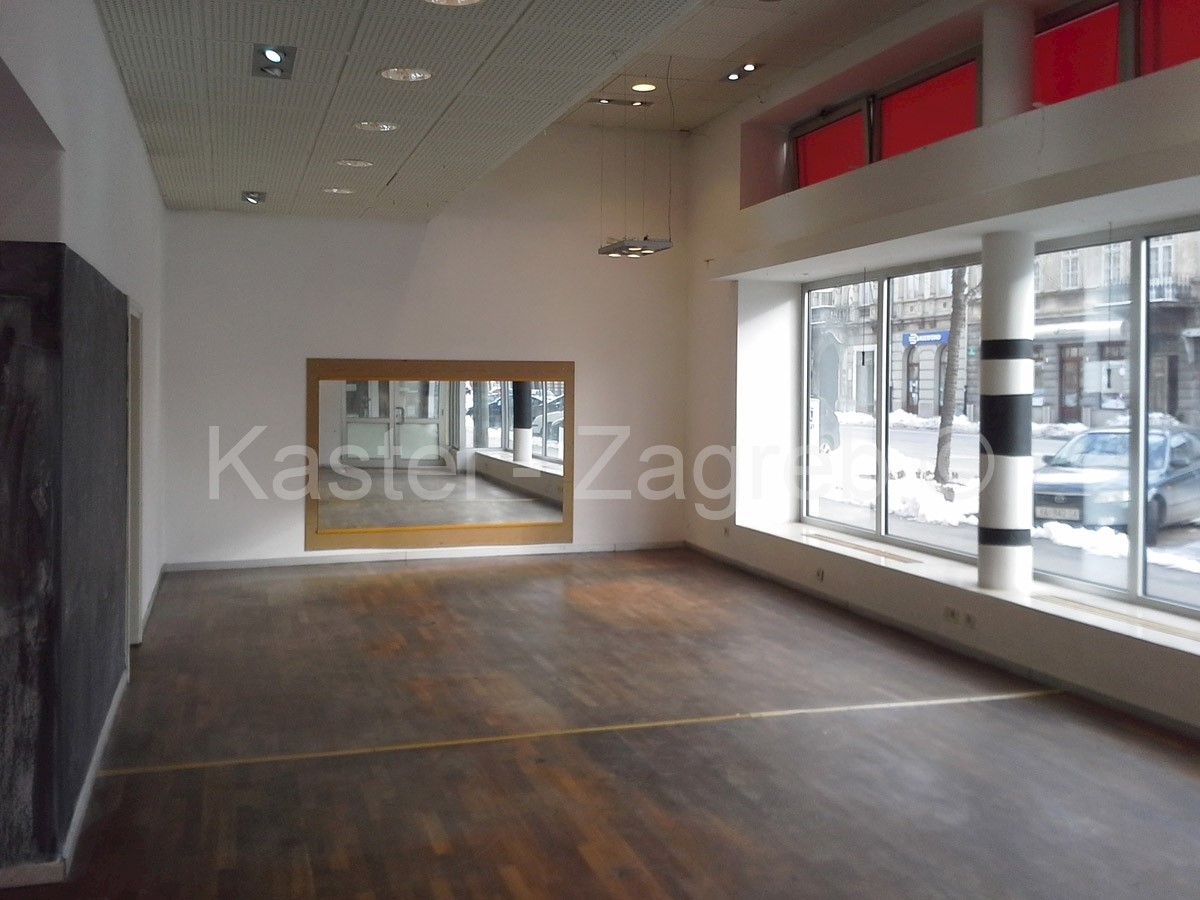 Business premises For rent - KARLOVAČKA KARLOVAC