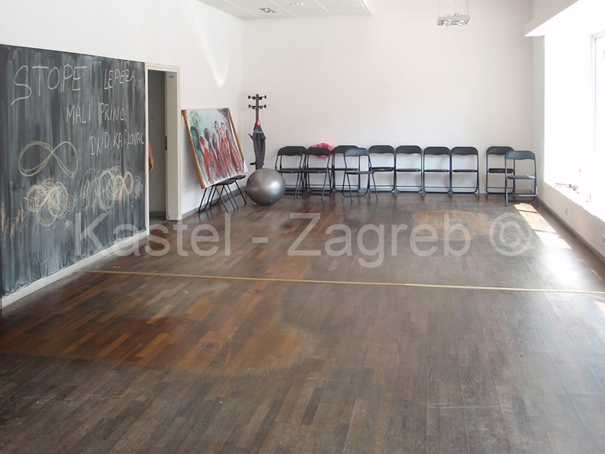 Business premises For rent - KARLOVAČKA KARLOVAC