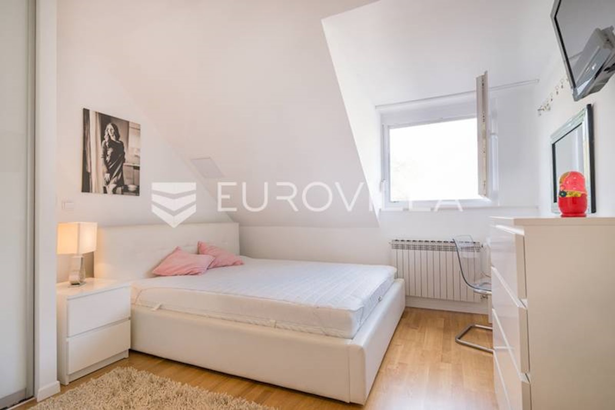 Appartement À louer - GRAD ZAGREB ZAGREB