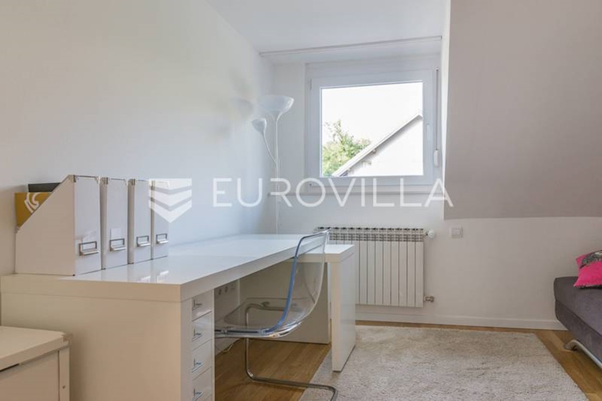 Appartement À louer - GRAD ZAGREB ZAGREB