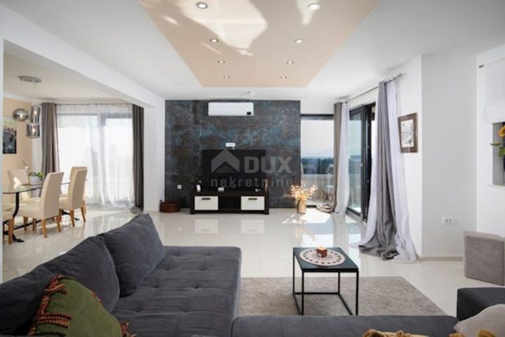 Appartement à vendre – Ližnjan