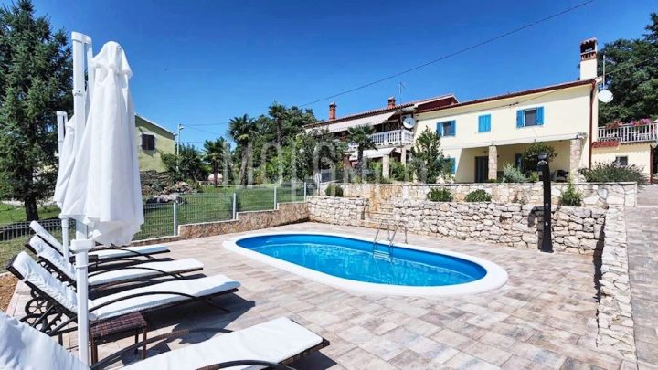 Casa in vendita 200 m² – Lanišće