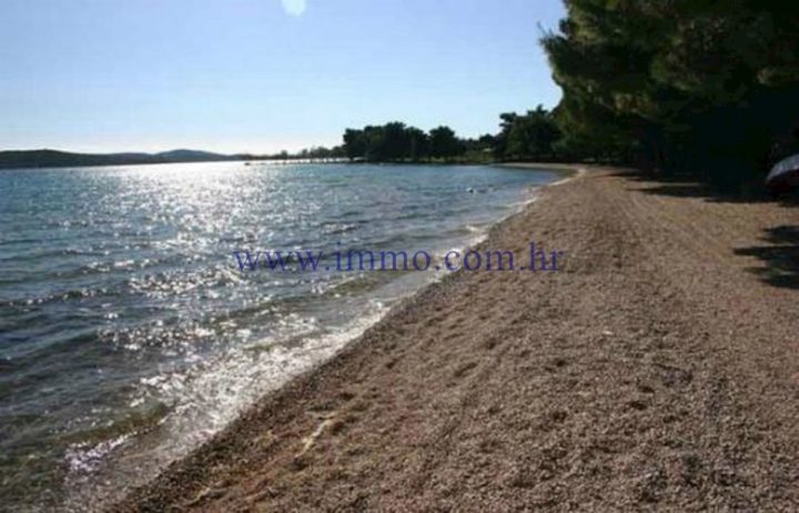Terreno in vendita 8500 m² – Šibenik