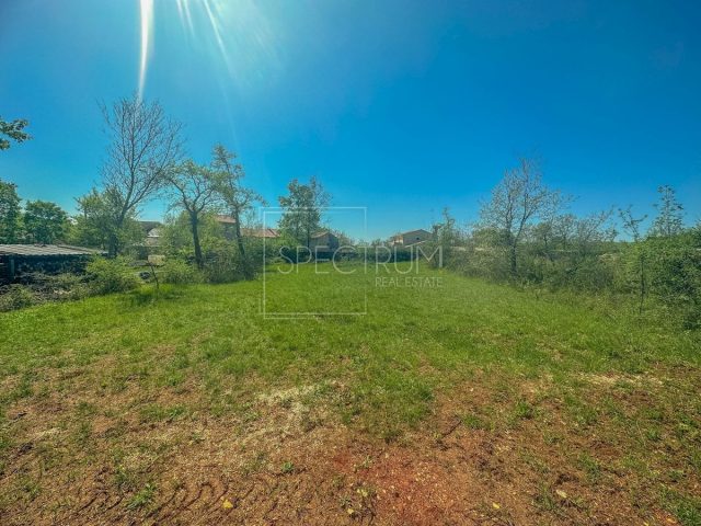 Zemljište na prodaju 766 m² – Grožnjan