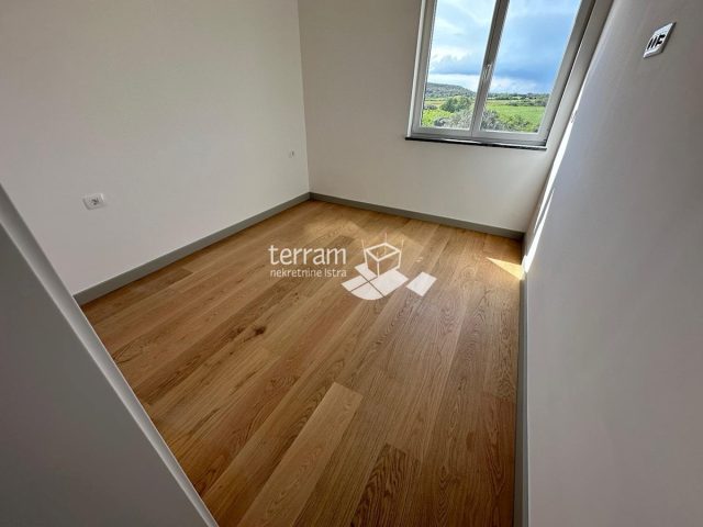 Stan na prodaju 110 m² – Banjole
