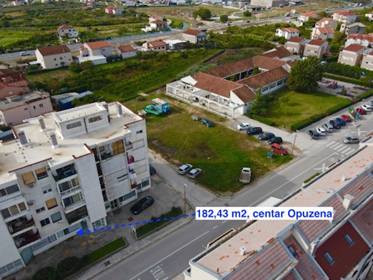 Poslovni prostor Za najam - DUBROVAČKO-NERETVANSKA OPUZEN