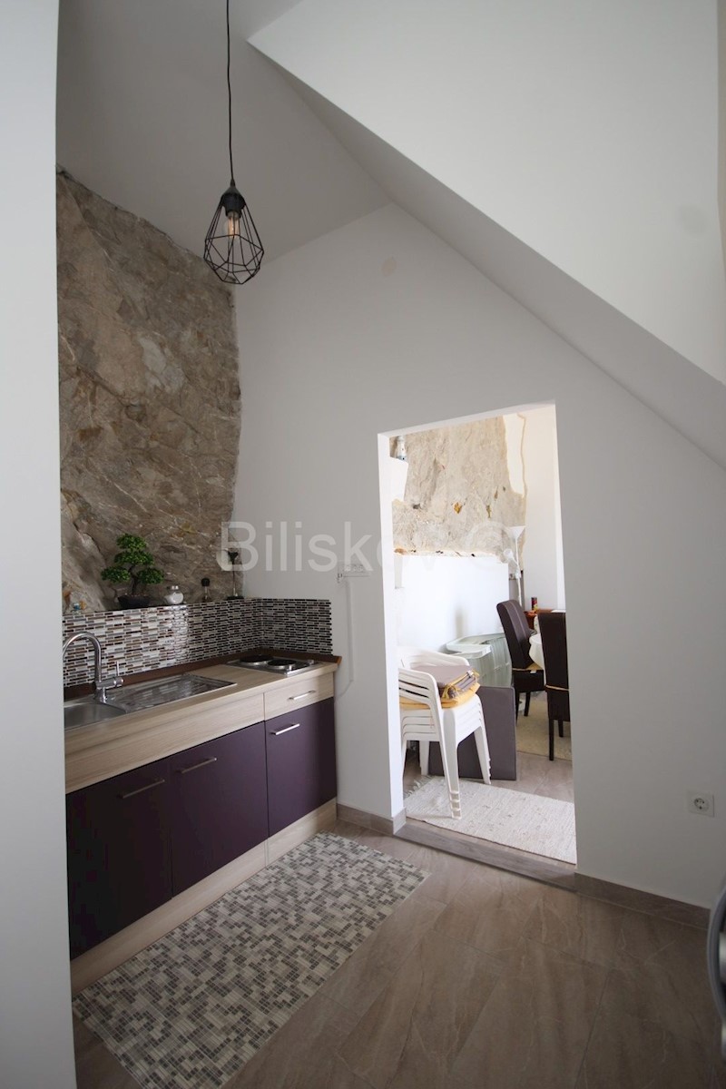 House For sale - SPLITSKO-DALMATINSKA SPLIT