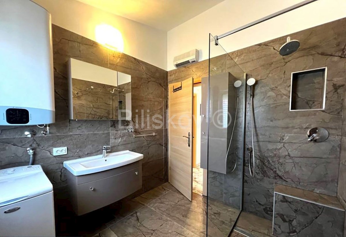Appartement À vendre - SPLITSKO-DALMATINSKA ČIOVO